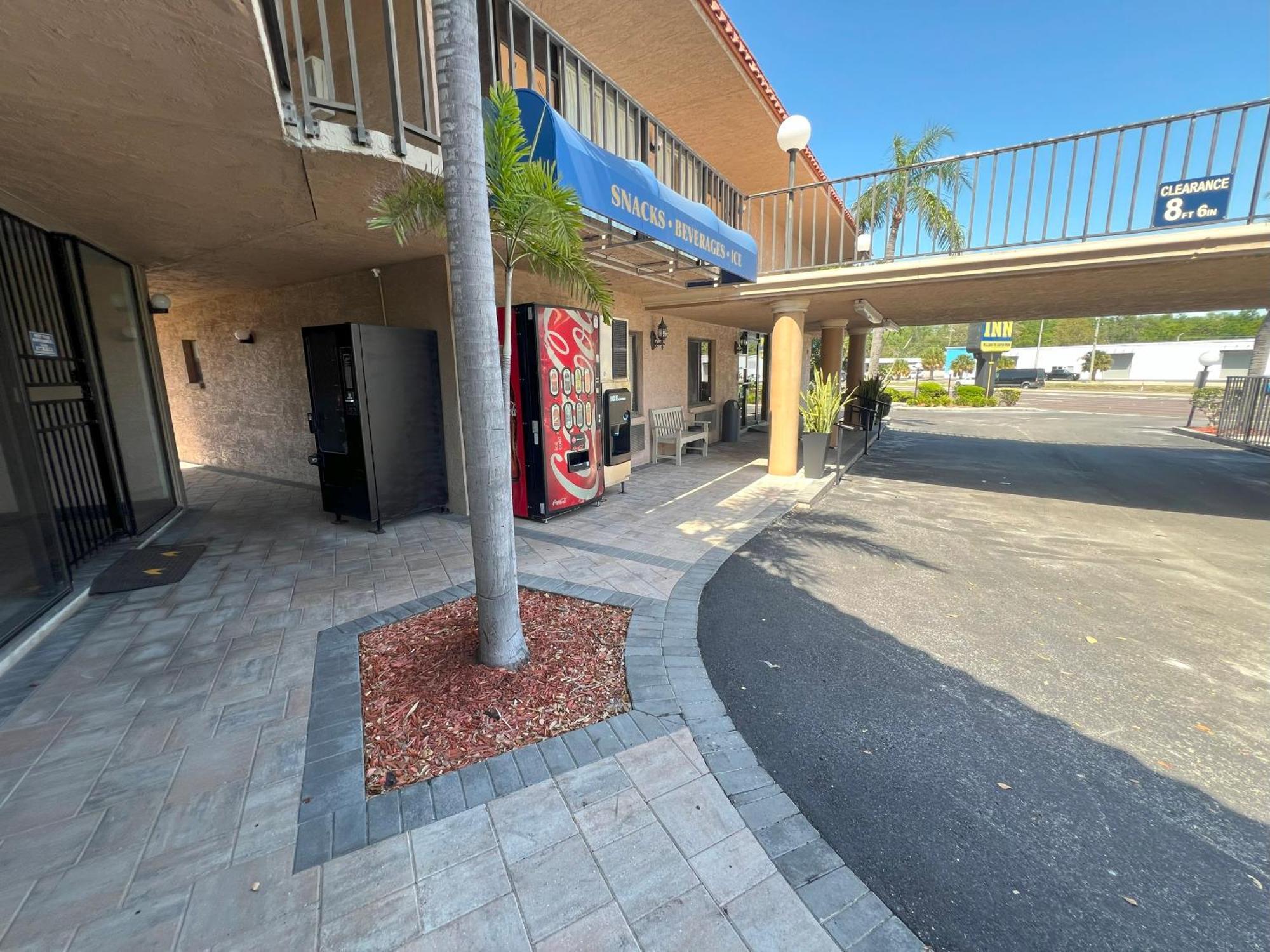 Tarpon Shores Inn Tarpon Springs Exterior foto